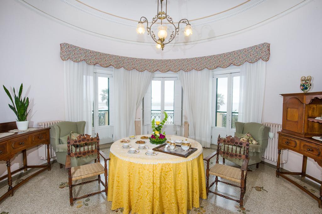 Villa La Meridiana - Caroli Hotels 莱乌卡 外观 照片